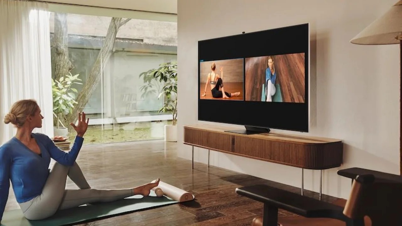 QN800B features a slim and goregous design