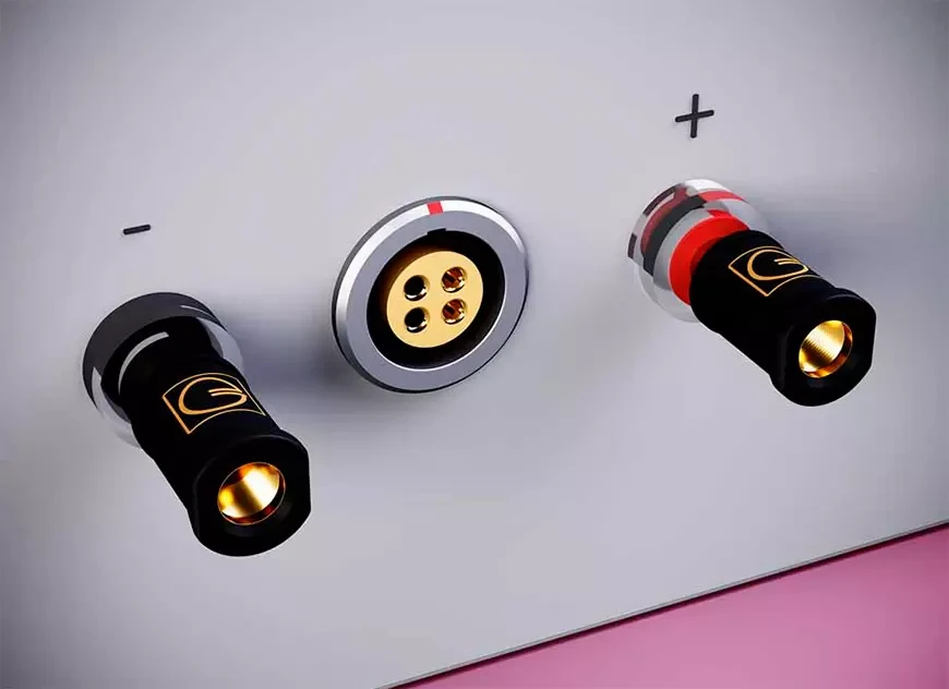 Goldmund Melos bookshelf monitors